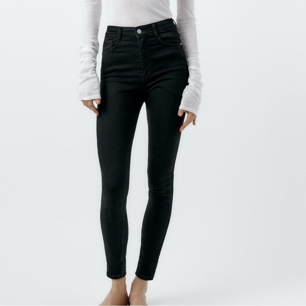 Zara High Rise Skinny leg Black Women's Jeans Size 4